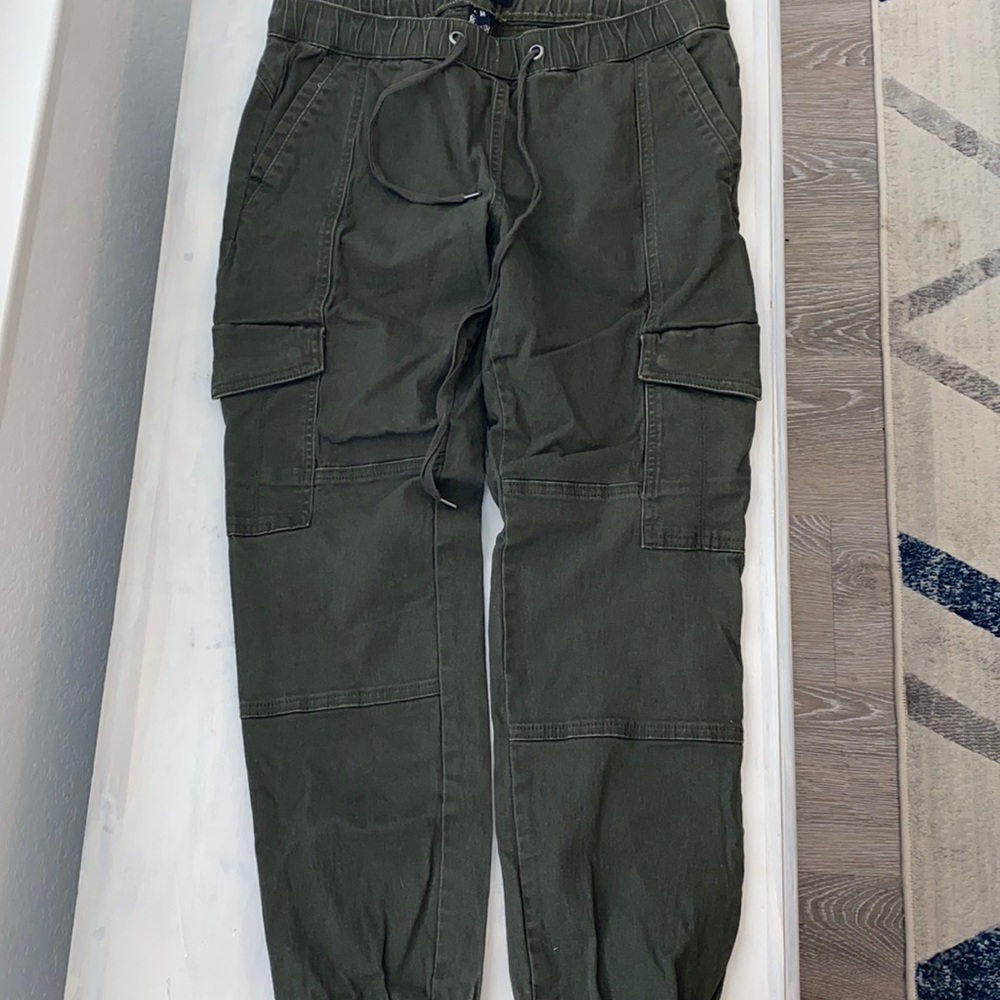 Green cargo pants